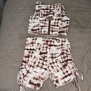 Pchee bum white and brown set